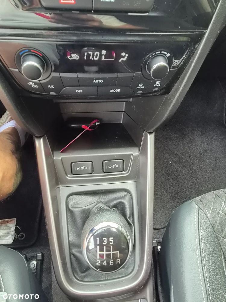 Suzuki Vitara 1.4 Boosterjet Hybrid Comfort+ "SHINKAI" - 17