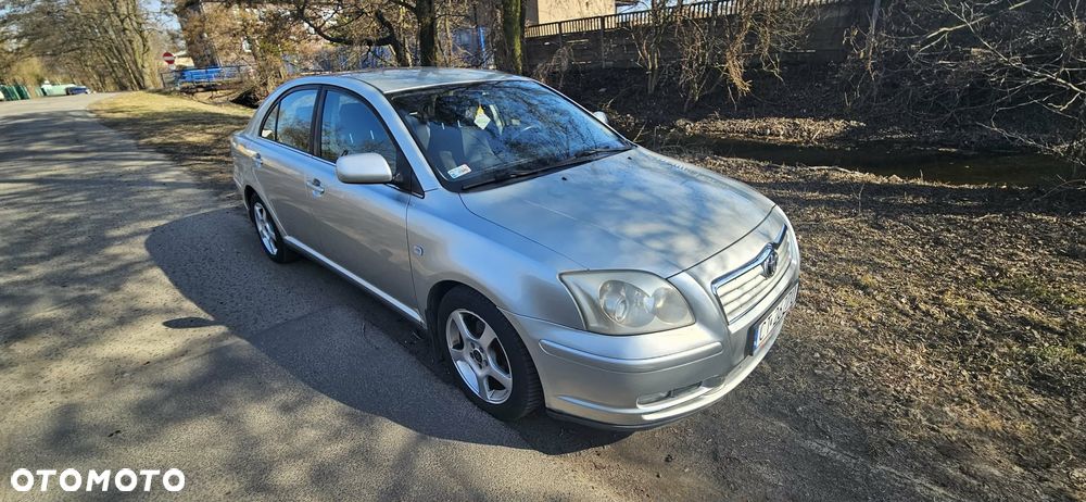 Toyota Avensis 1.8 VVT-i Sol - 11