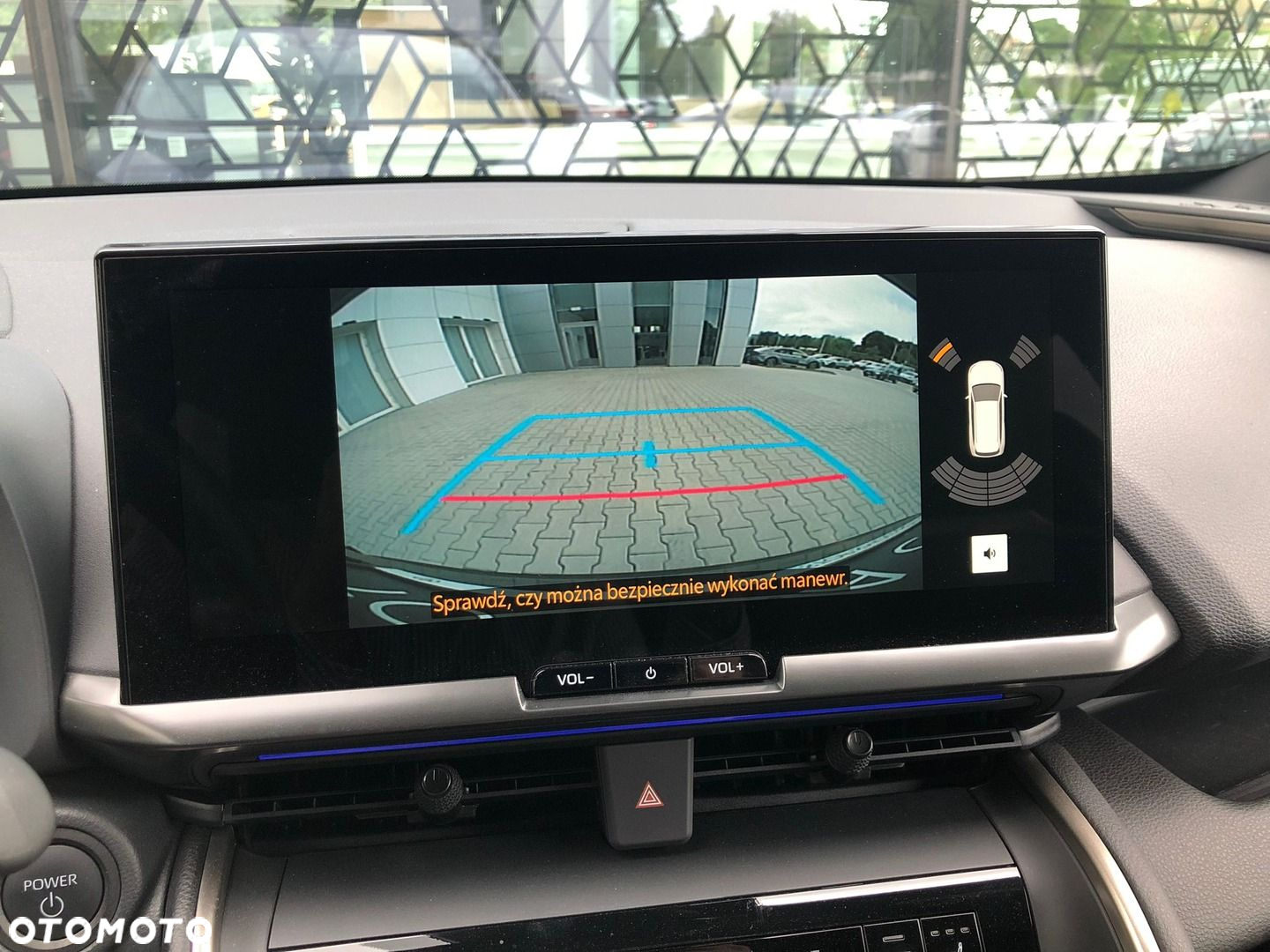 Toyota C-HR - 21