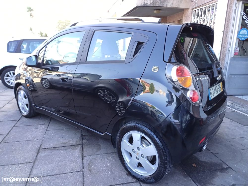 Chevrolet Spark 1.2 LT Bi-Fuel - 9