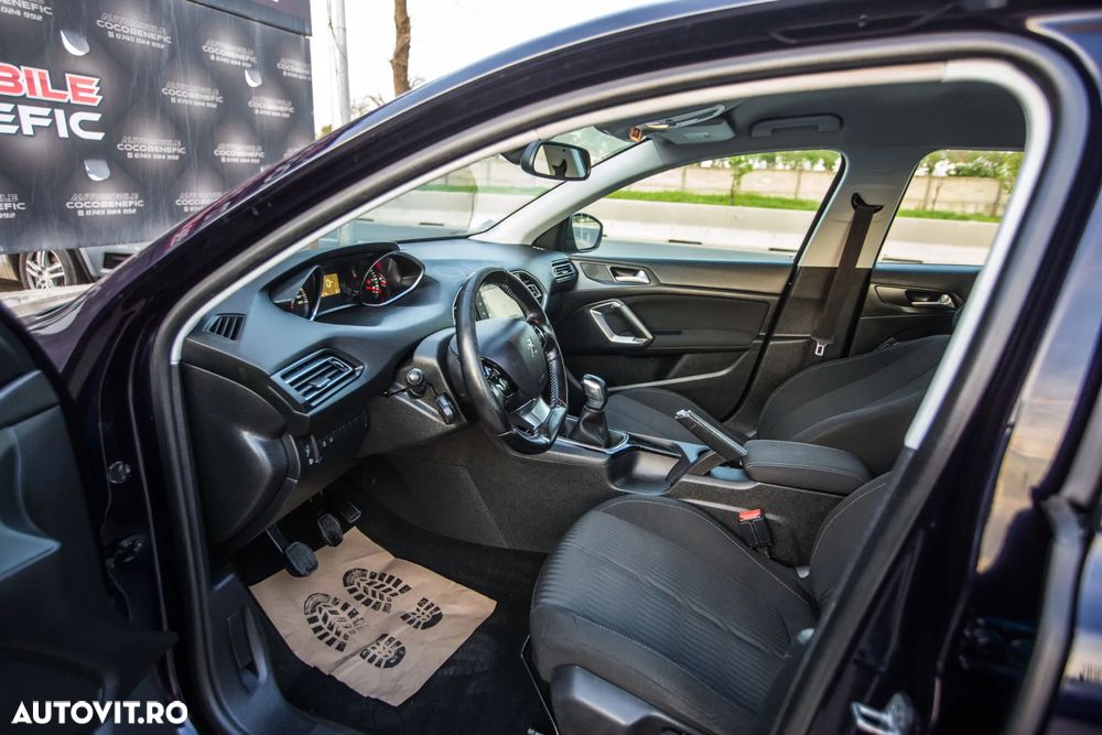 Peugeot 308 - 15