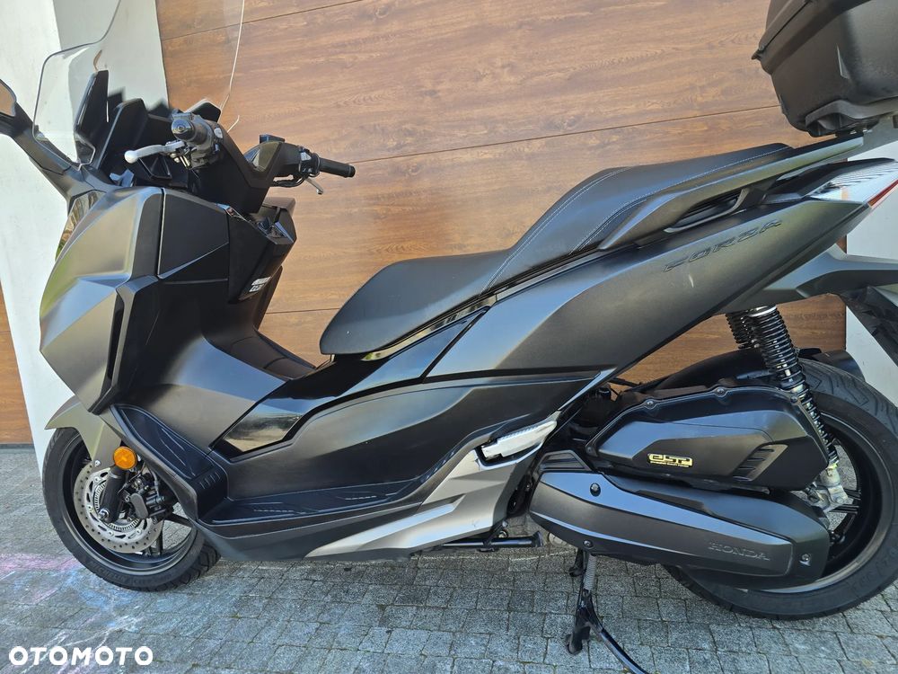 Honda NSS - 17