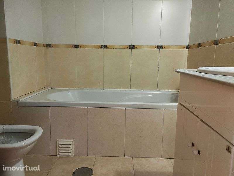 T1 no centro de Eiras. - Grande imagem: 4/8