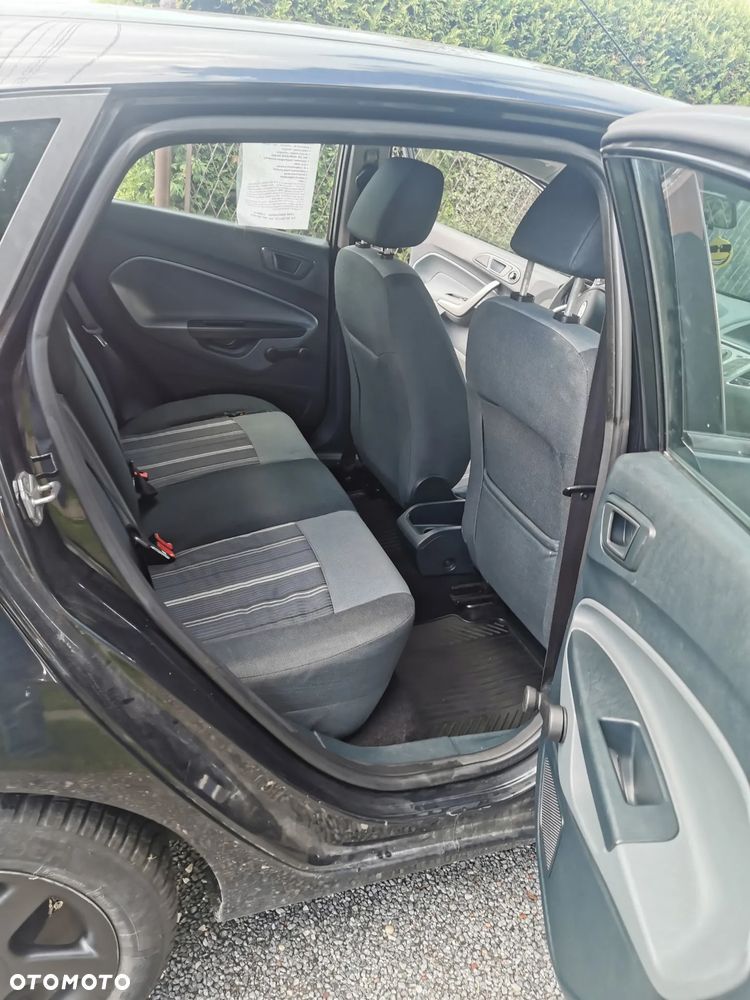 Ford Fiesta 1.25 Trend - 13