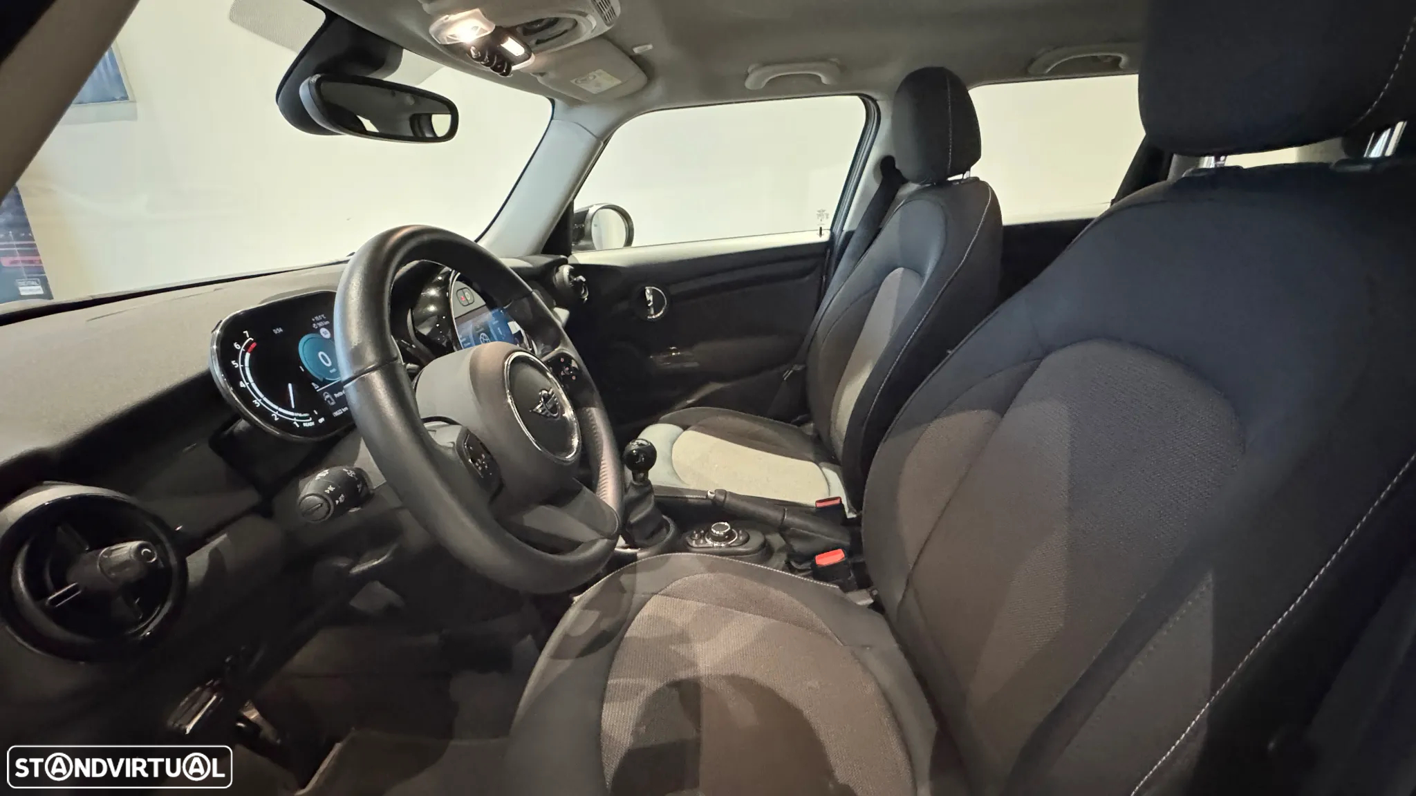 MINI 5 Portas Cooper Premium First Essential - 10