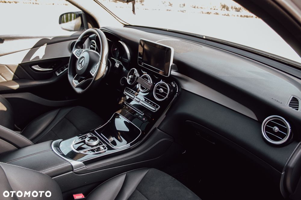 Mercedes-Benz GLC - 7