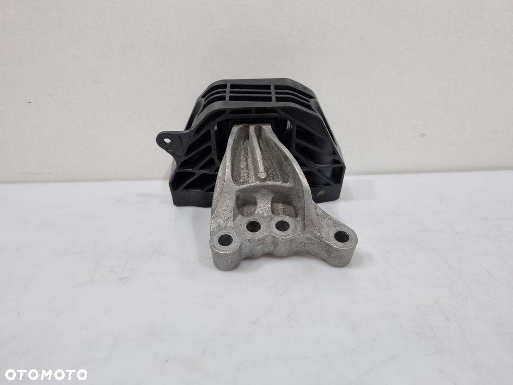 OPEL CORSA F 1.2 PODUSZKA SILNIKA 243243 - 2