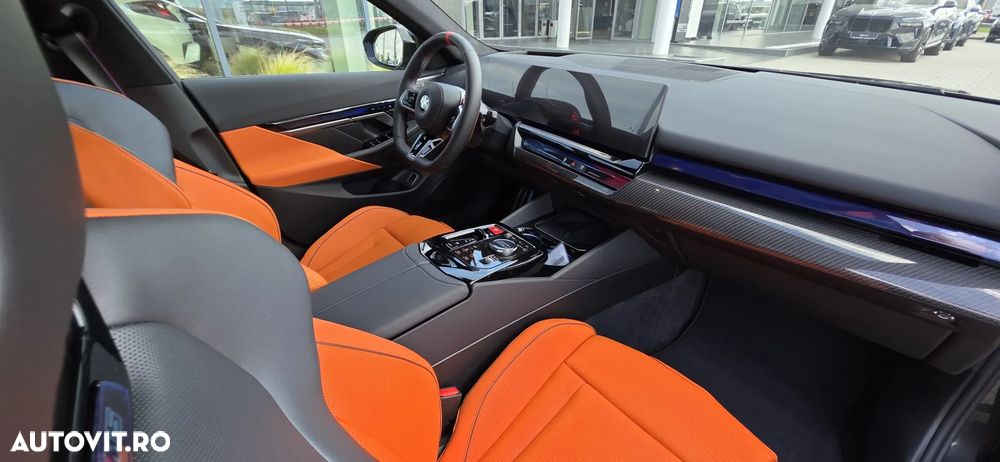 BMW M5 xDrive - 10
