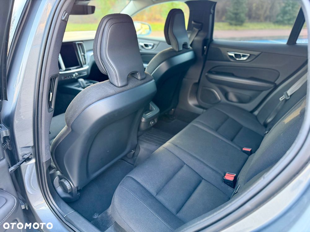 Volvo V60 B4 D Geartronic Momentum - 14