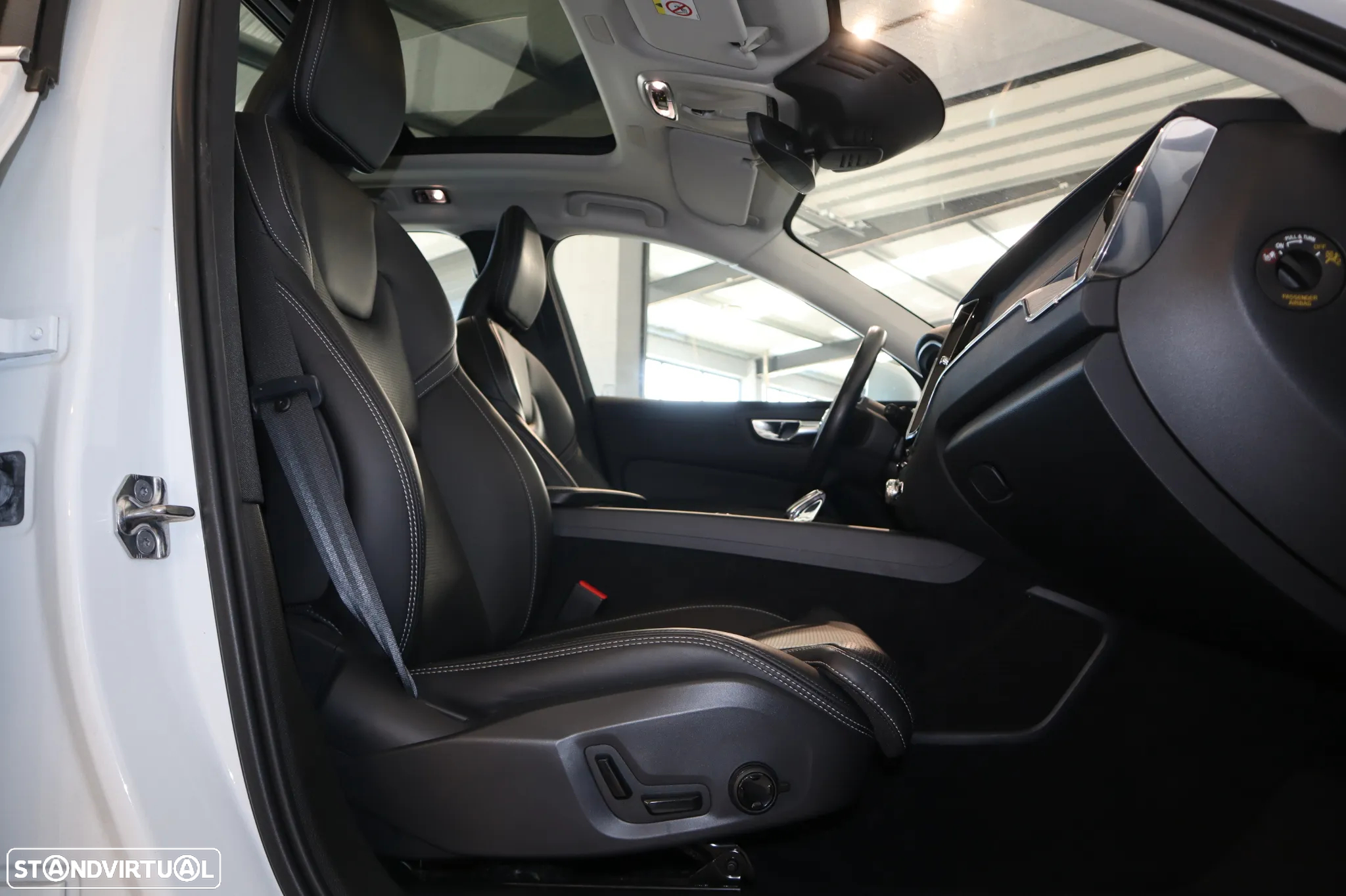 Volvo XC 60 2.0 T6 PHEV Inscription AWD - 15