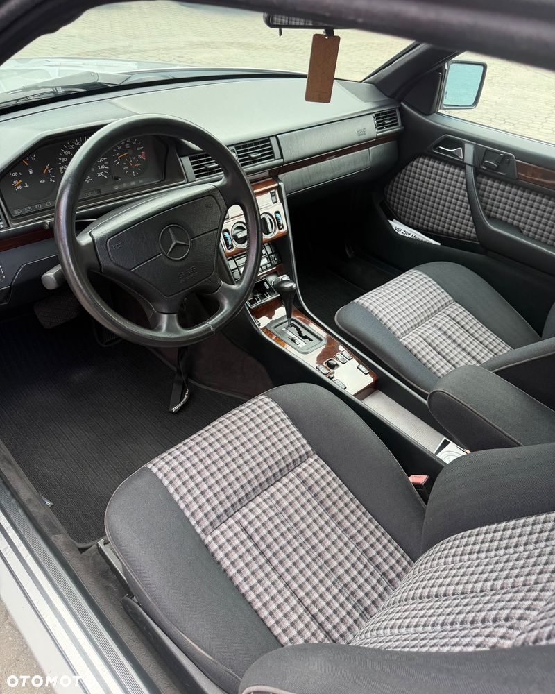 Mercedes-Benz Klasa E - 10