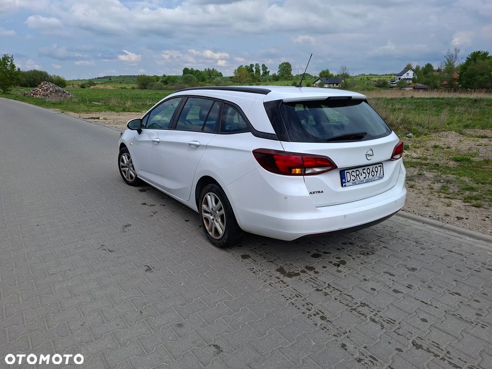 Opel Astra - 2