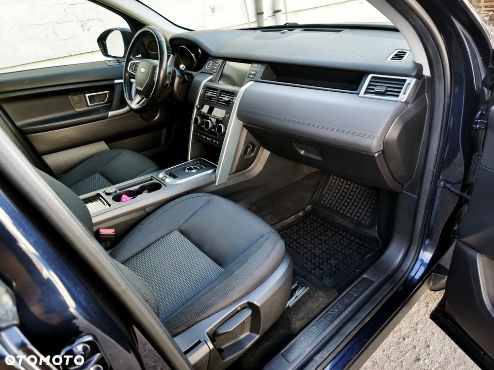 Land Rover Discovery Sport - 18