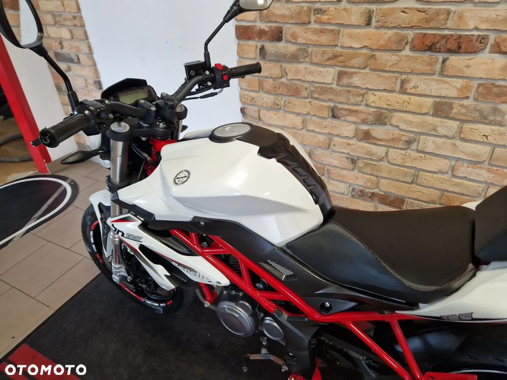 Benelli BN 125 - 16