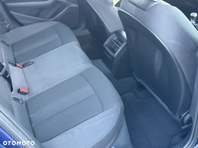 Audi A4 Avant 2.0 TFSI ultra Design - 16