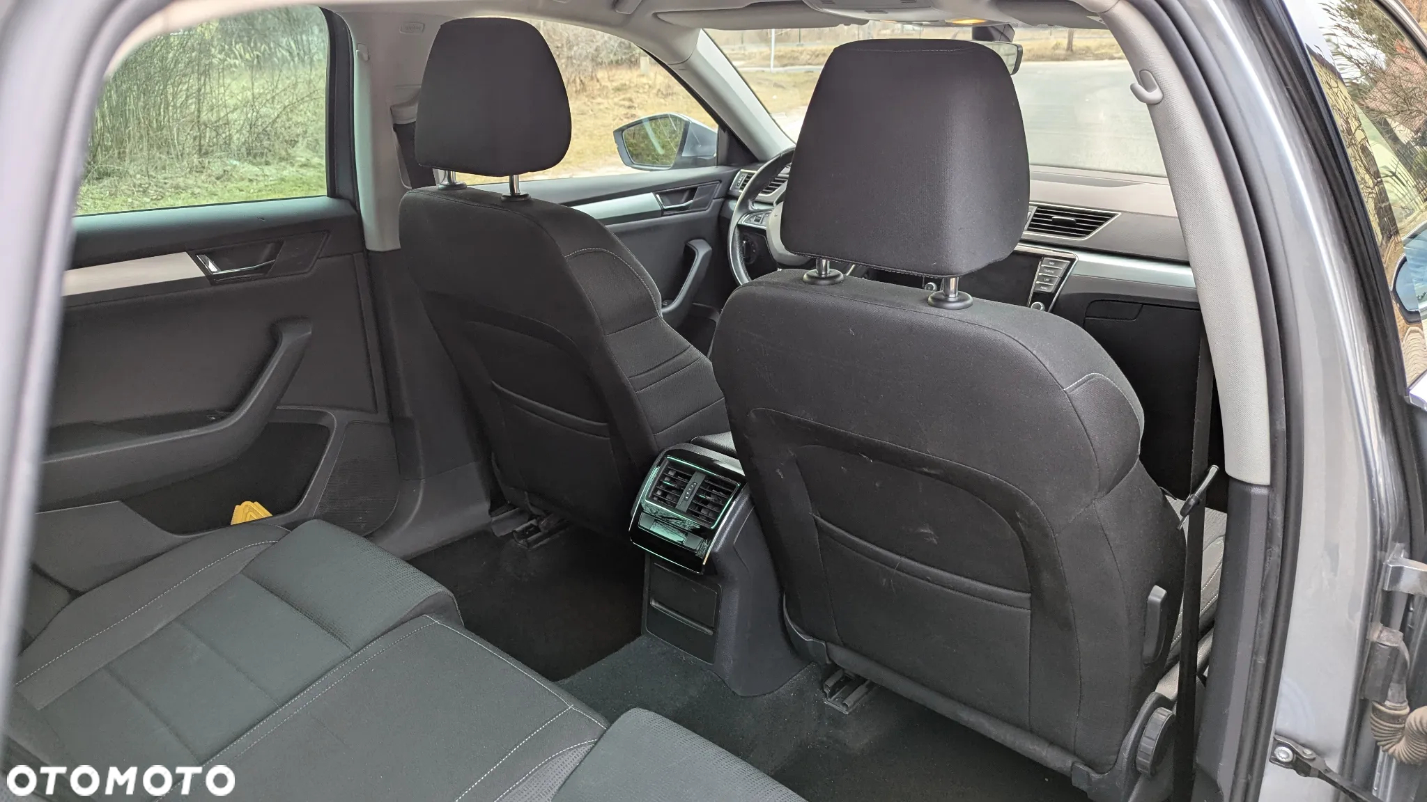 Skoda Superb 1.6 TDI DSG Ambition - 24