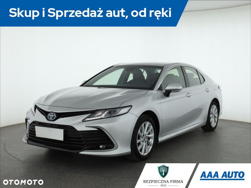 Toyota Camry - 2