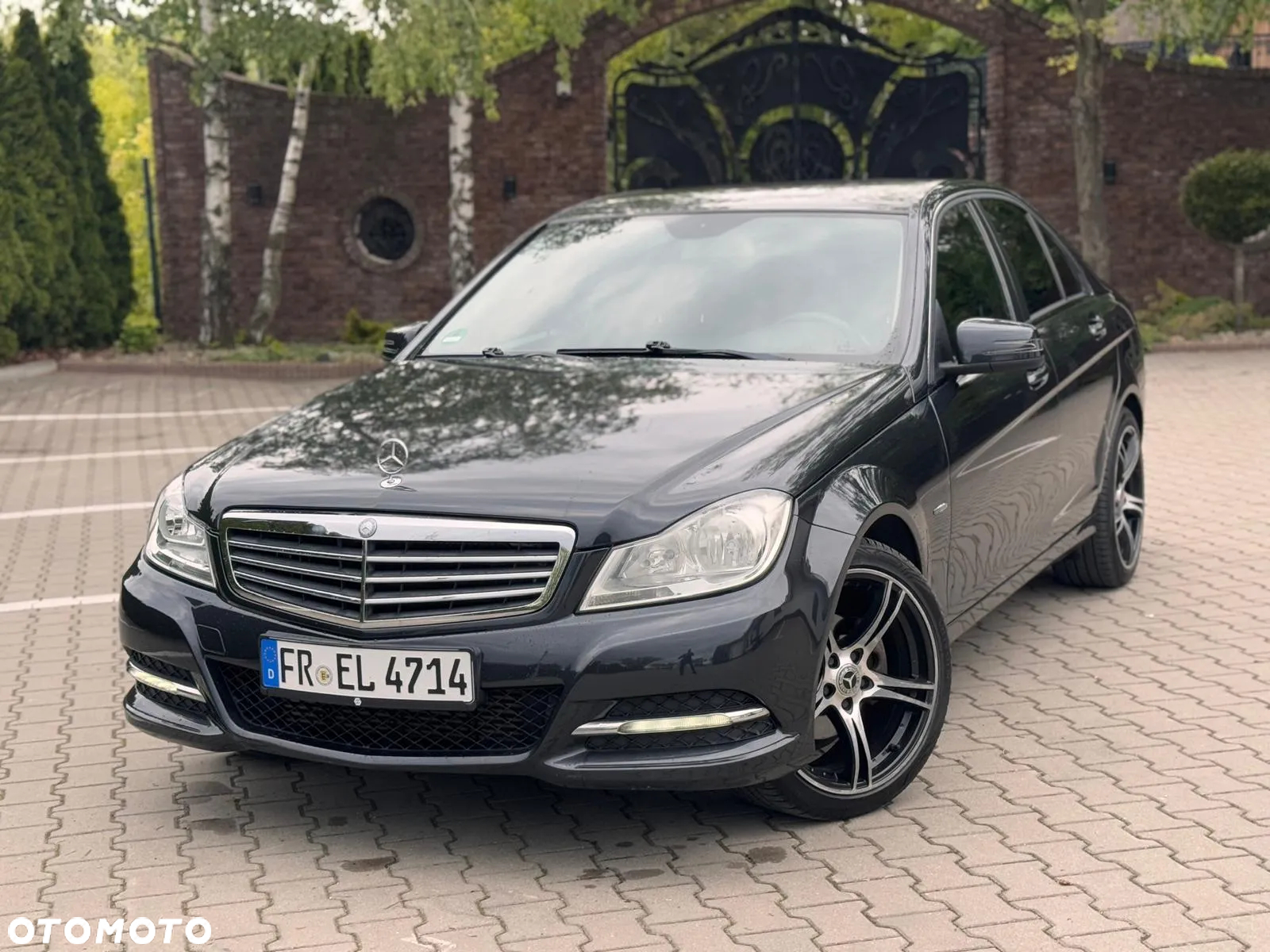 Mercedes-Benz Klasa C 180 CGI BlueEFFICIENCY - 8