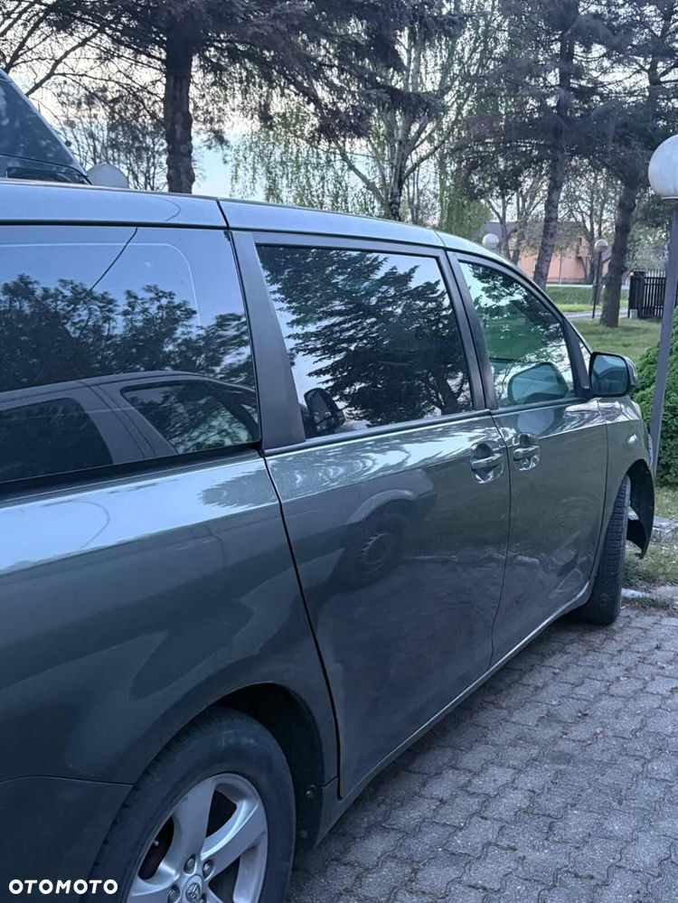 Toyota Sienna 3.5 LE AWD - 2