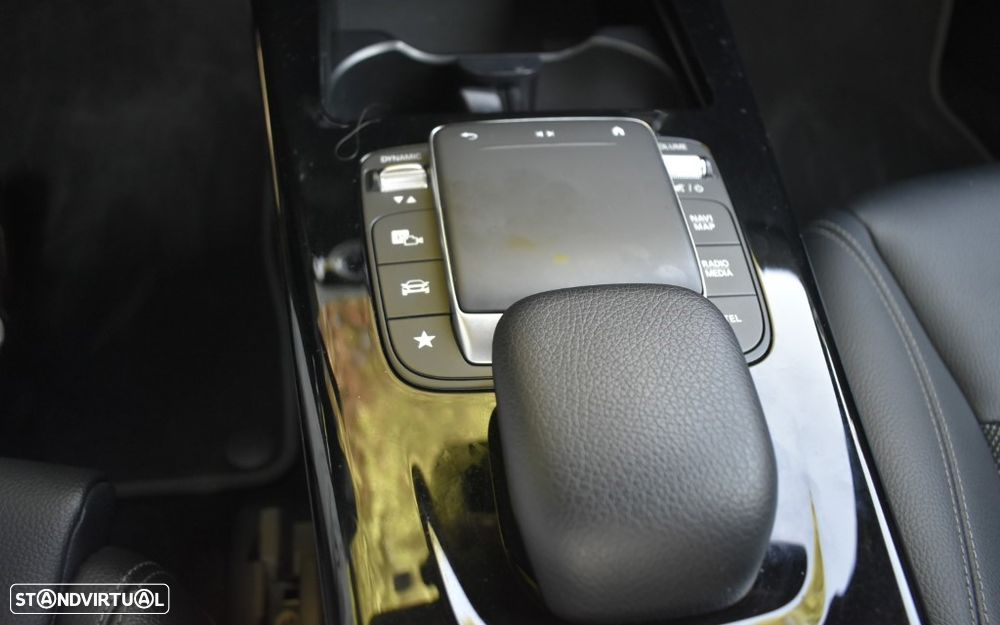Mercedes-Benz A 250 e Style Plus - 19