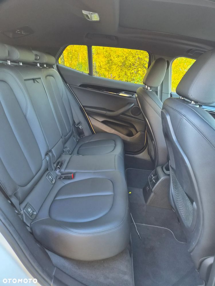 BMW X2 xDrive20i Advantage Plus - 14
