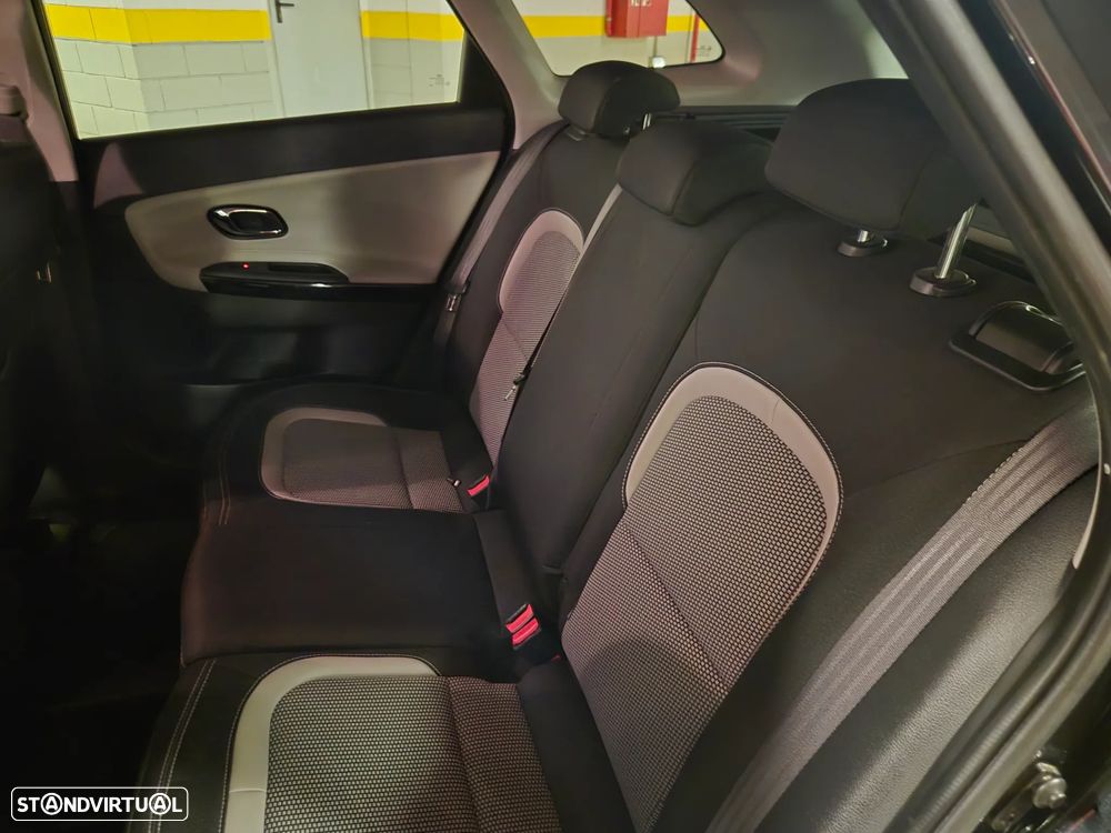 Kia Ceed SW 1.6 CRDi Prime - 31