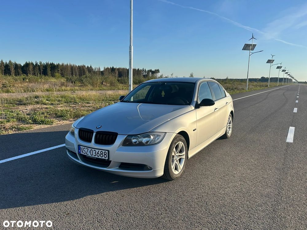 BMW Seria 3 320i - 10