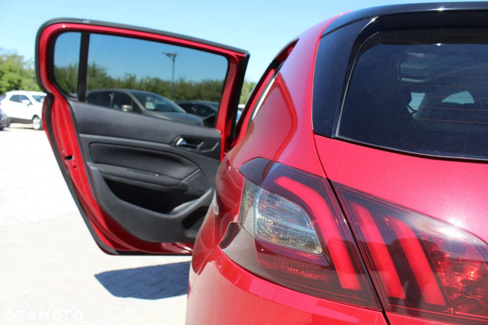 Peugeot 308 2.0 HDi Allure - 21
