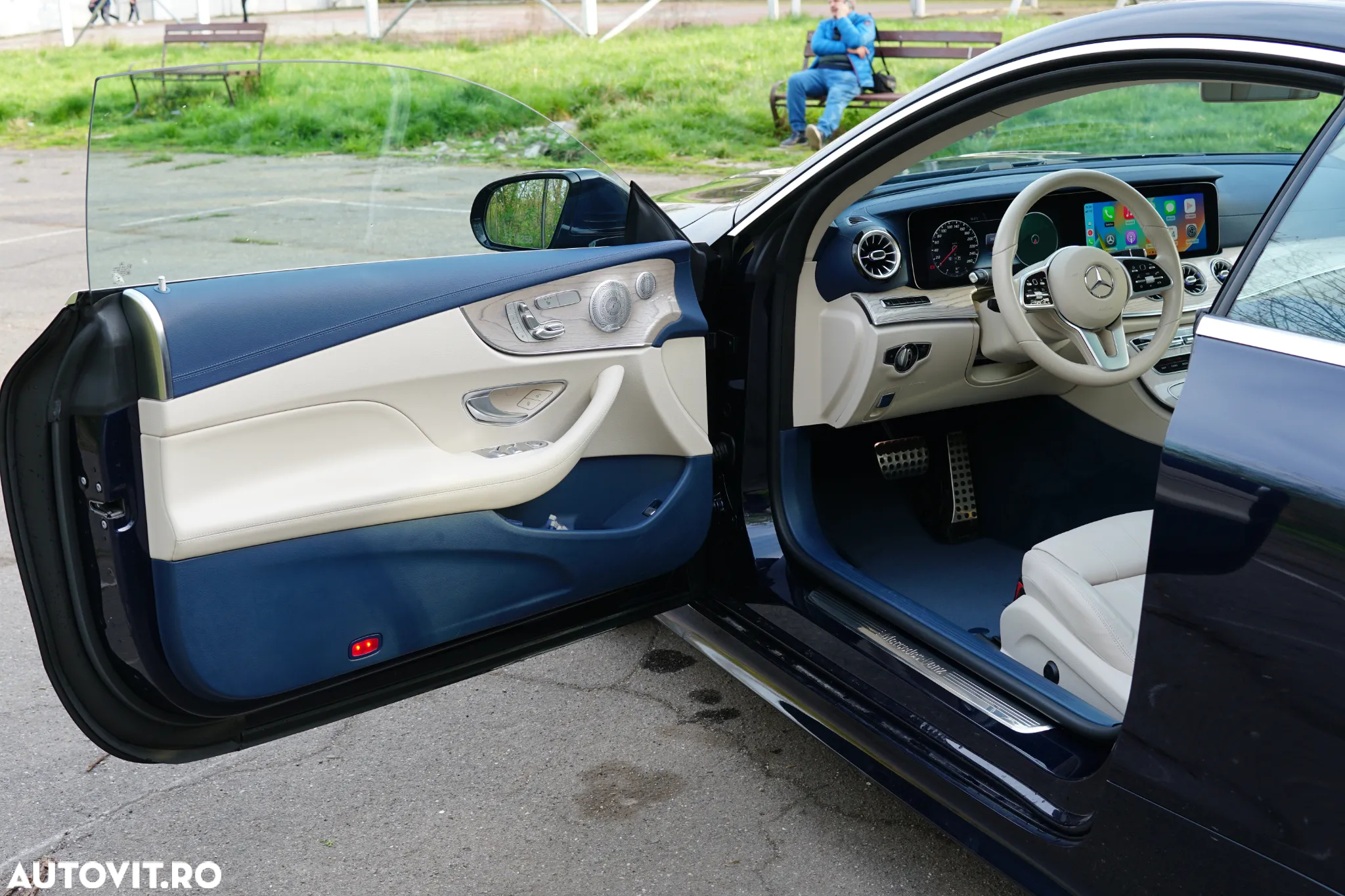 Mercedes-Benz E 200 Coupe 9G-TRONIC AMG Line - 9