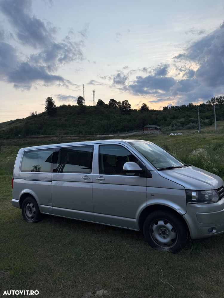 Volkswagen Caravelle - 1