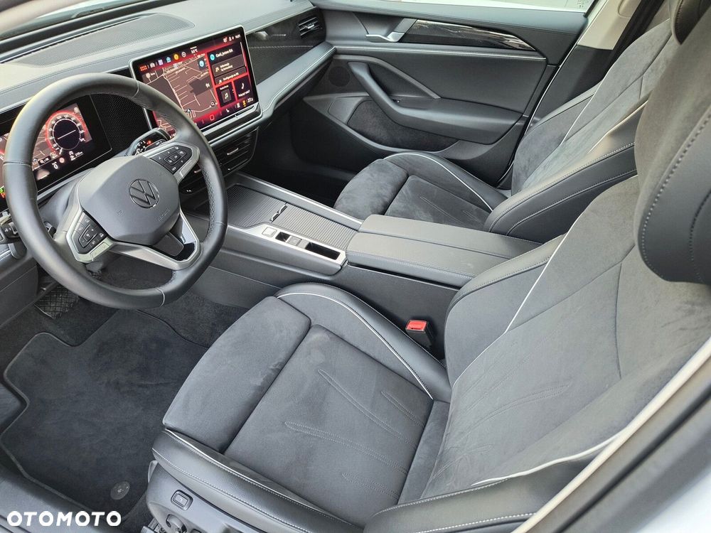 Volkswagen Passat - 13