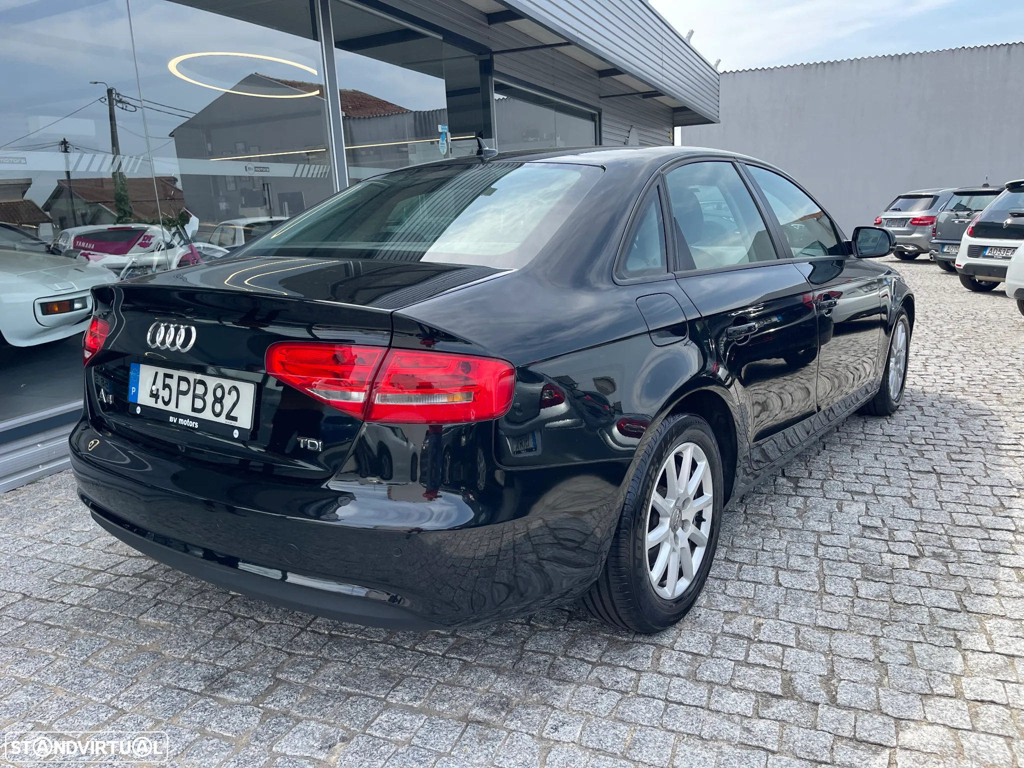 Audi A4 2.0 TDI Business Line - 7