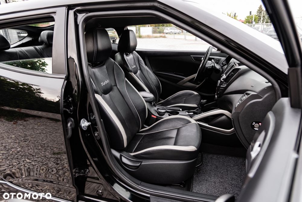 Hyundai Veloster 1.6 T-GDI Executive - 28