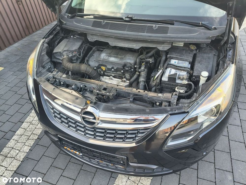 Opel Zafira 1.4 Turbo Active - 27