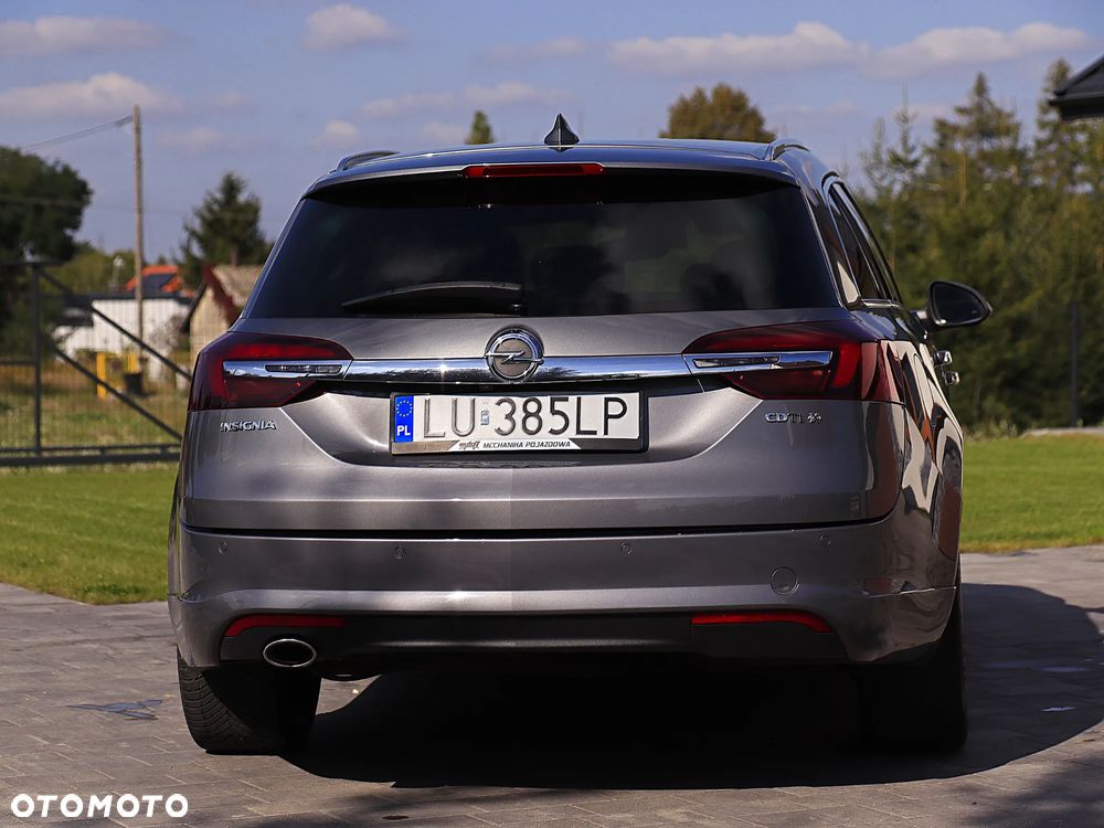 Opel Insignia - 32