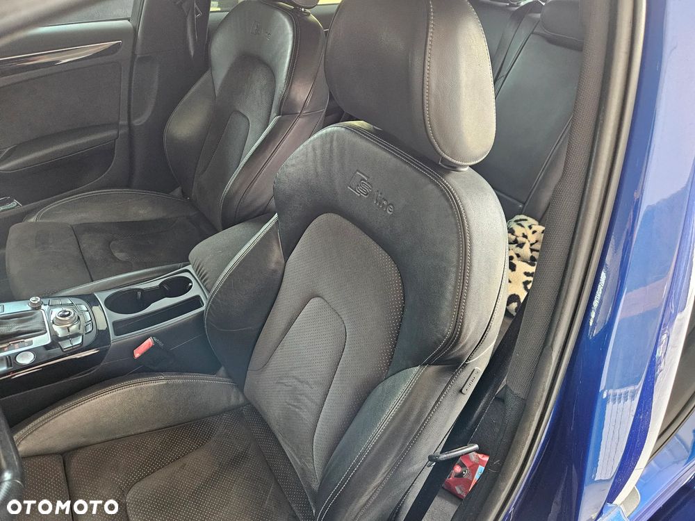 Audi A4 Limousine 2.0 TFSI quattro S tronic Attraction - 20