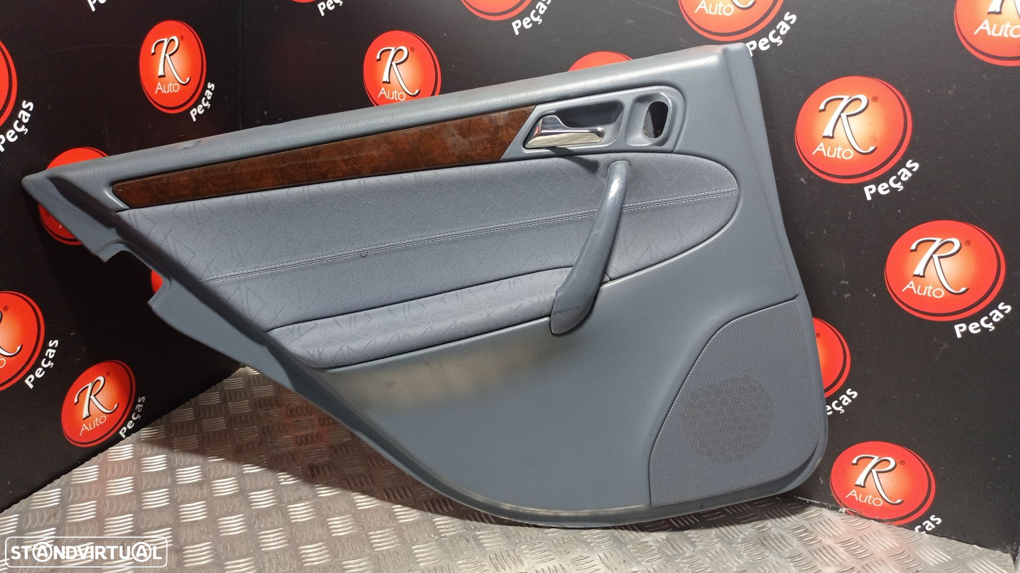 Conjunto De Quartelas Mercedes-Benz C-Class (W203) - 2