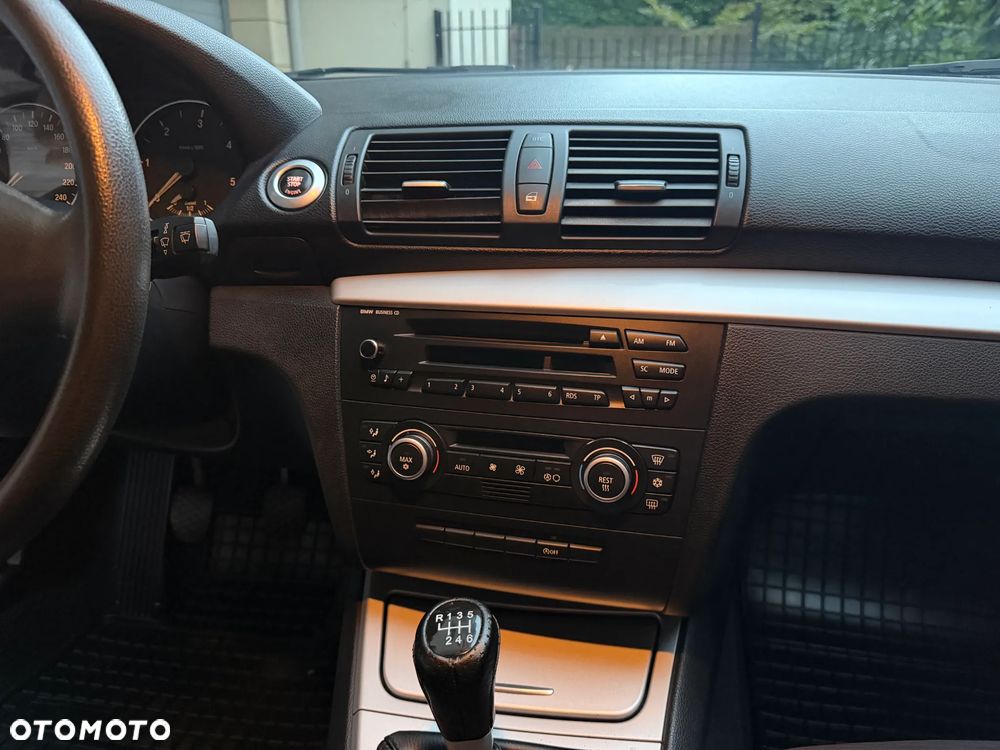BMW Seria 1 118d - 13