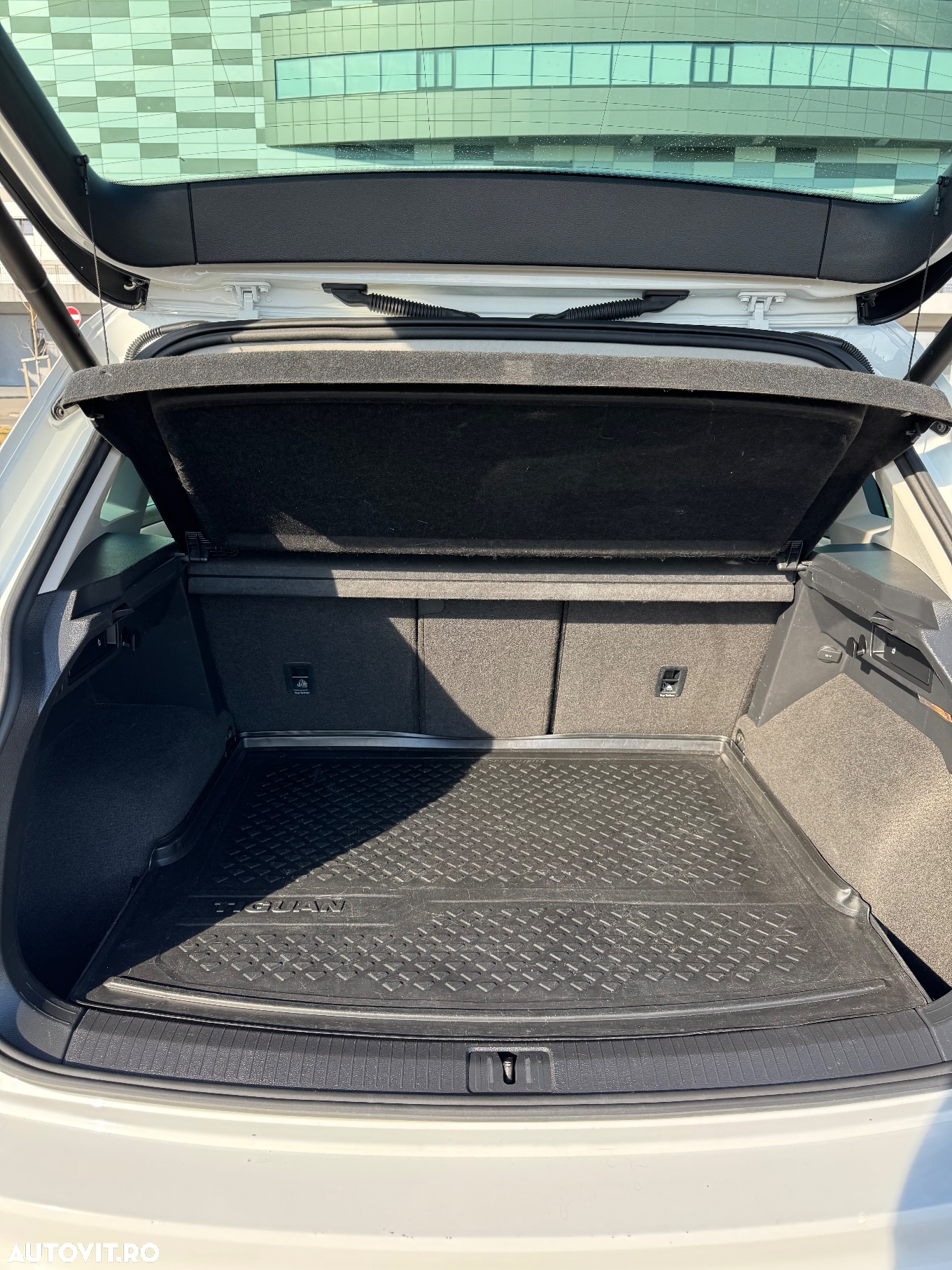 Volkswagen Tiguan - 15