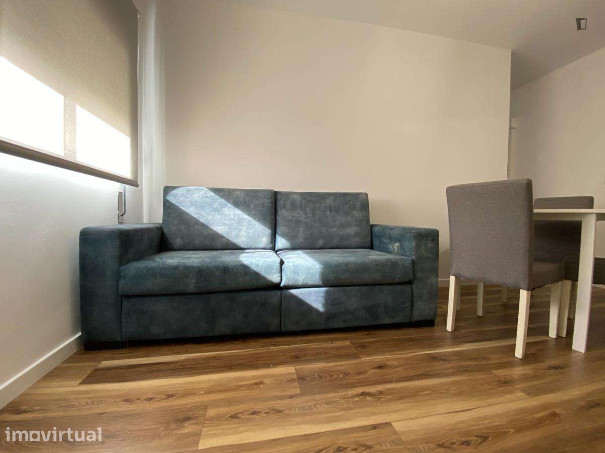 Quarto - localizado em Ramalde Porto - Grande imagem: 3/18
