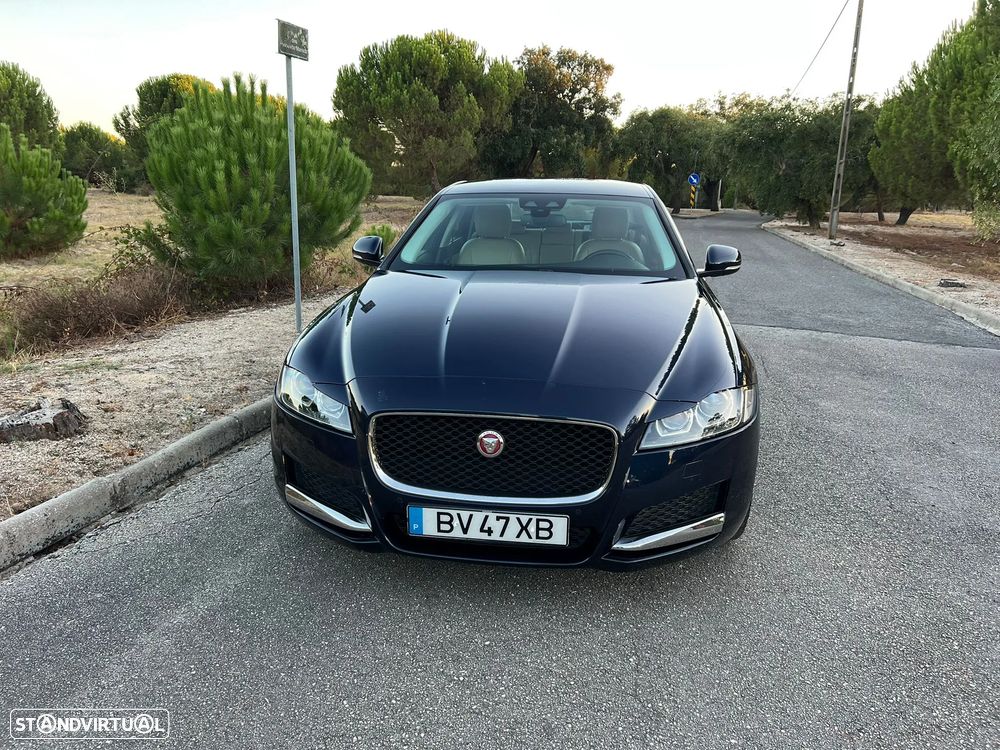Jaguar XF 2.0 D Prestige Aut. - 23