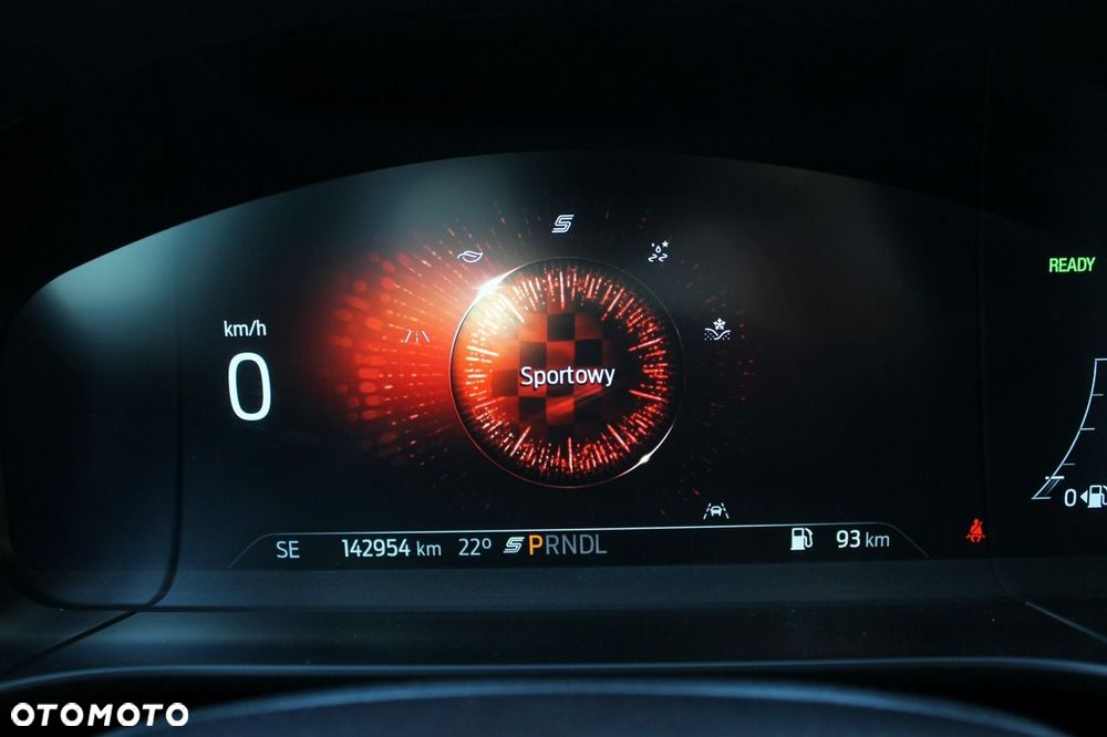Ford Kuga 2.5 Duratec FHEV TITANIUM - 26