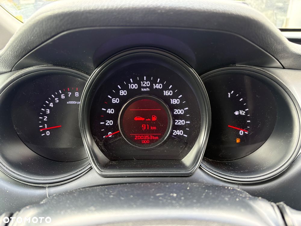 Kia Ceed - 7