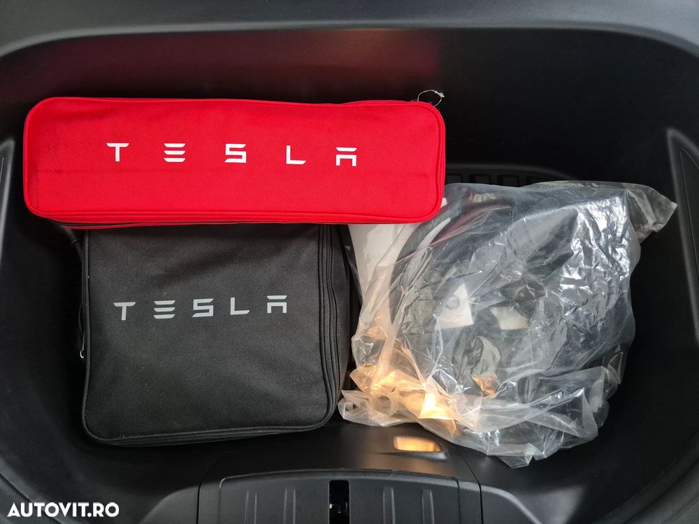 Tesla Model 3 Langstreckenbatterie Allradantrieb Dual Motor - 28