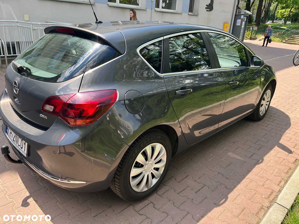 Opel Astra - 8