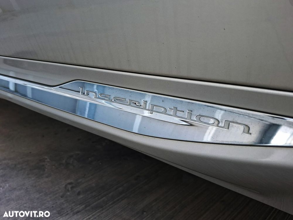 Volvo XC 60 B4 MHEV AT8 FWD Inscription - 23