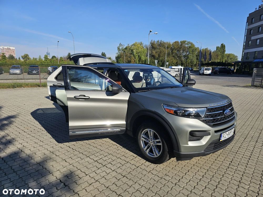 Ford Explorer - 19