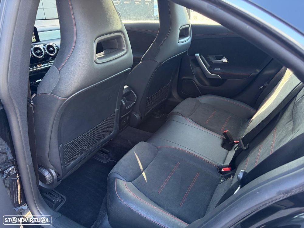 Mercedes-Benz CLA 250 e AMG Line - 11