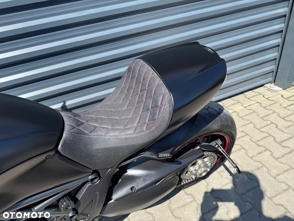 Ducati Diavel - 12