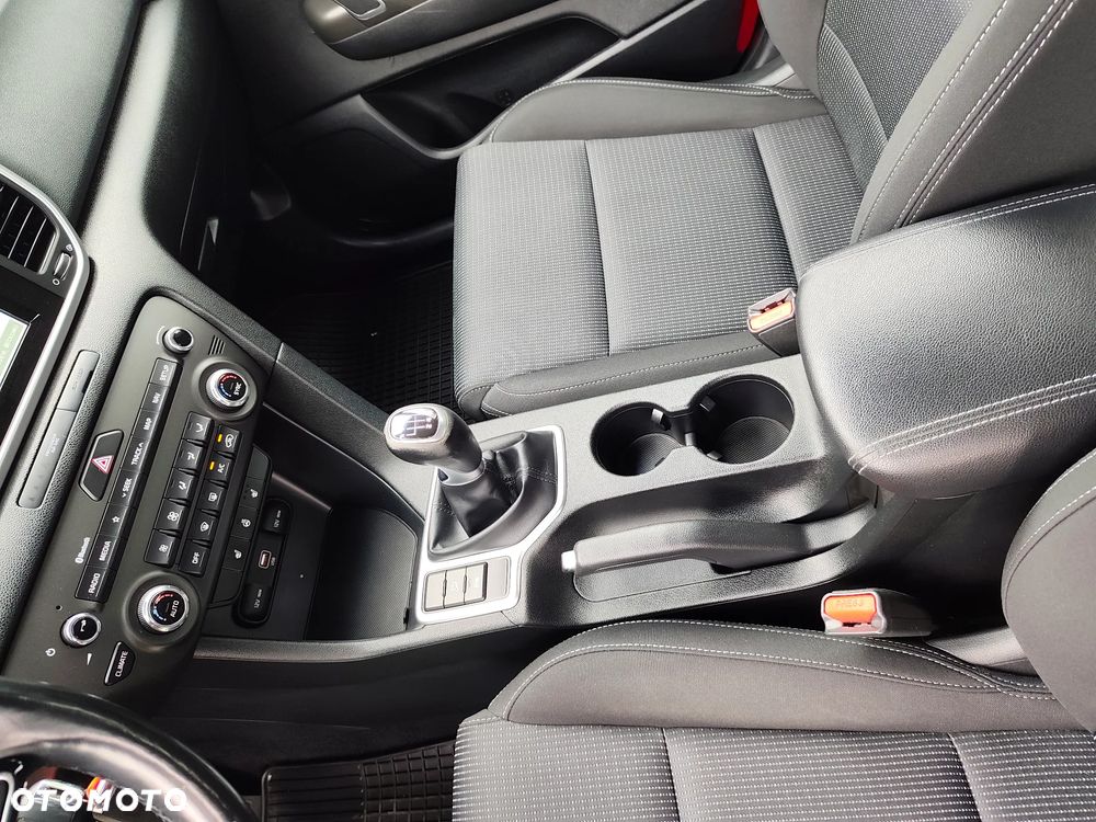 Kia Sportage 1.6 CRDI 2WD VISION - 23